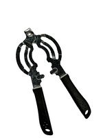 
              Utilita Can Opener
            
